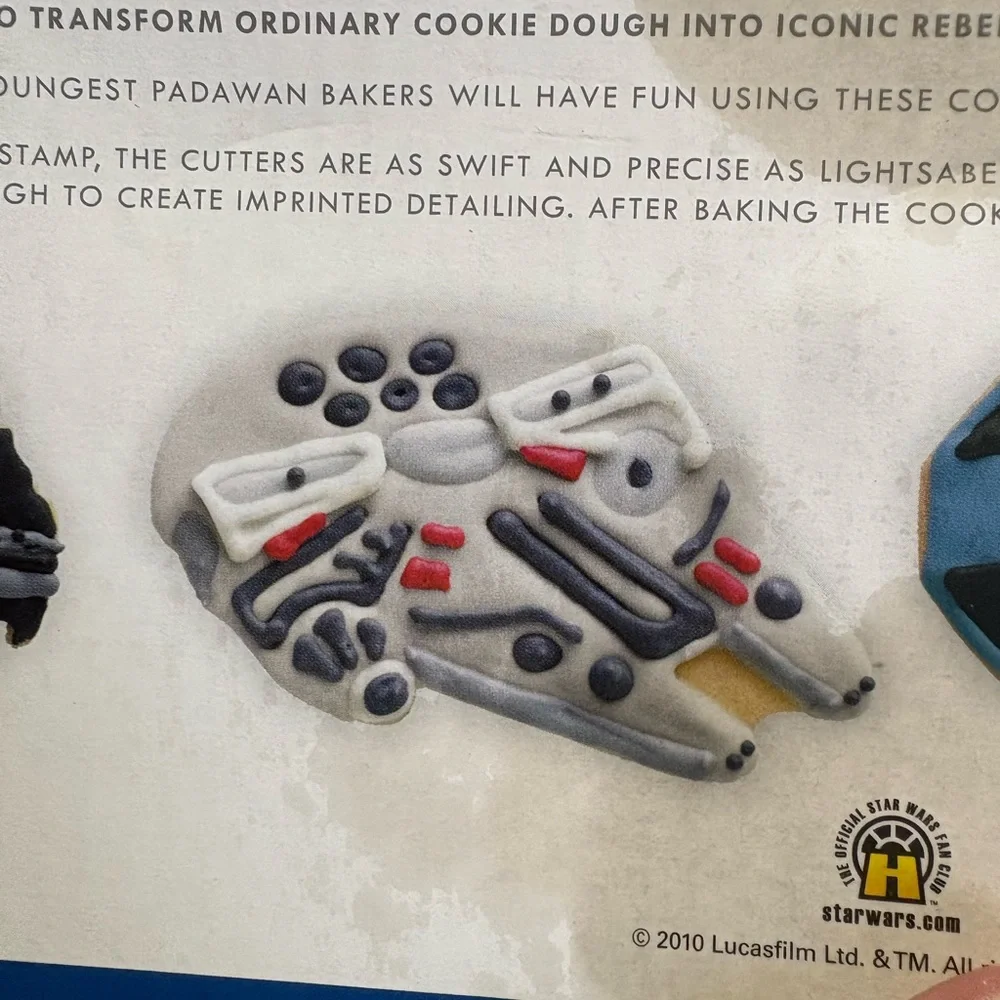 Williams Sonoma Star Wars cookie cutters 4pcs